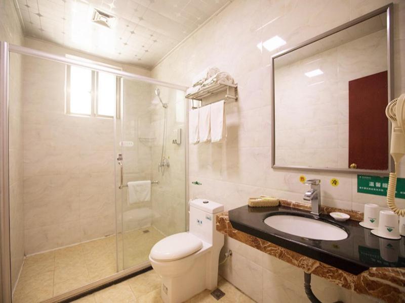 Greentree Inn Hainan Haikou East Train Station East Fengxiang Road Business Hotel Ngoại thất bức ảnh