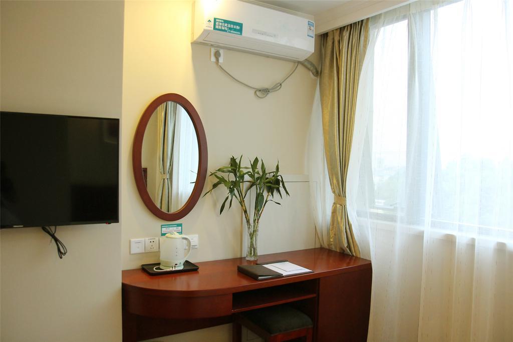 Greentree Inn Hainan Haikou East Train Station East Fengxiang Road Business Hotel Ngoại thất bức ảnh